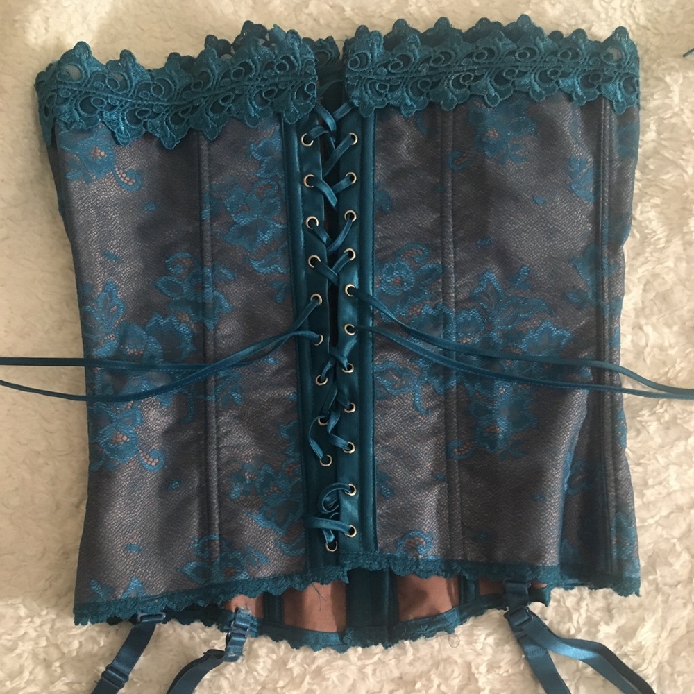 Fredericks Dream Lace Corset 34